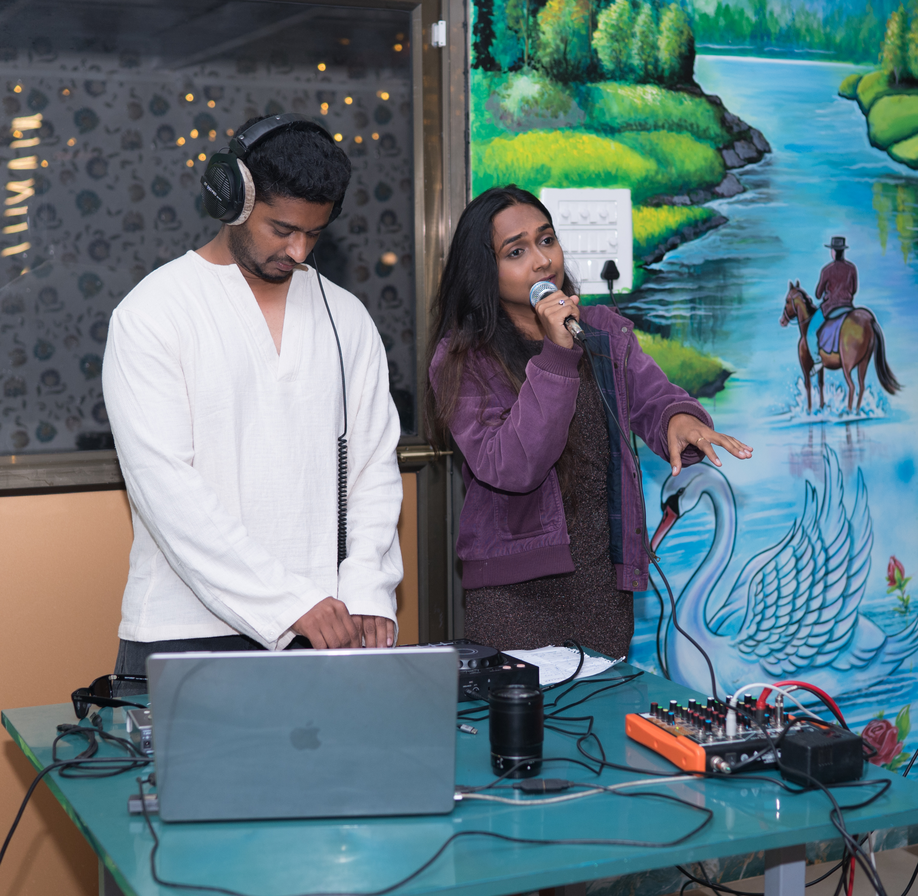 The Axons Live Performance